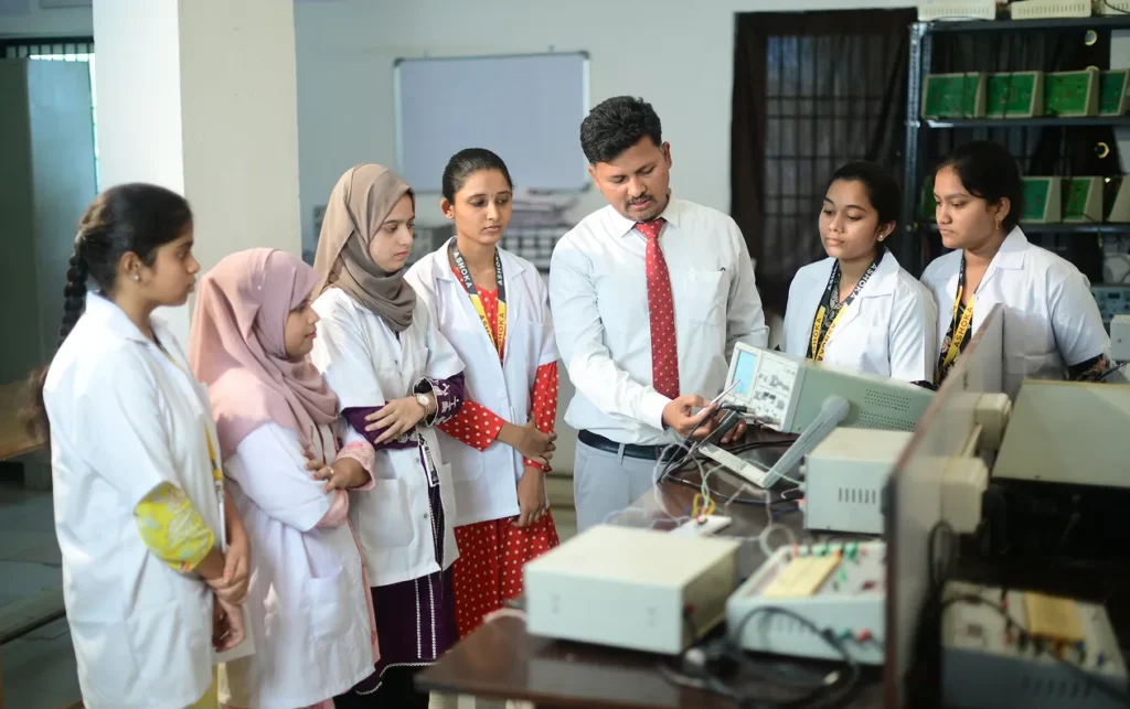 Microwave & Optical Communication Laboratory